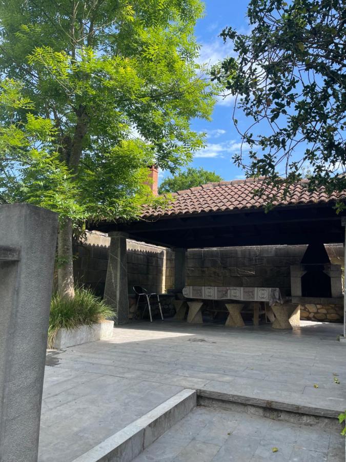Casa Cardin Lägenhet Onís Exteriör bild