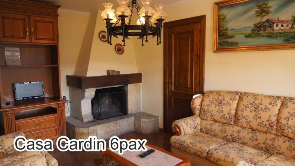 Casa Cardin Lägenhet Onís Exteriör bild